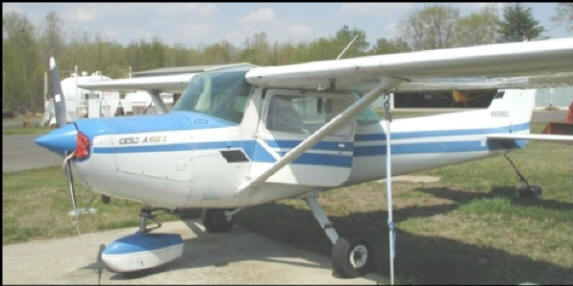 N89967 Cessna 152 sn in the us at Burnside-OTT learning to fly