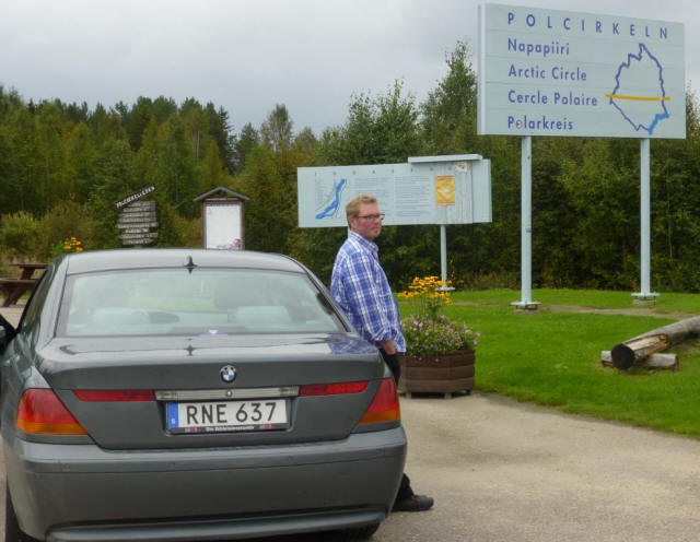 Arctic circle sign Stefan and card