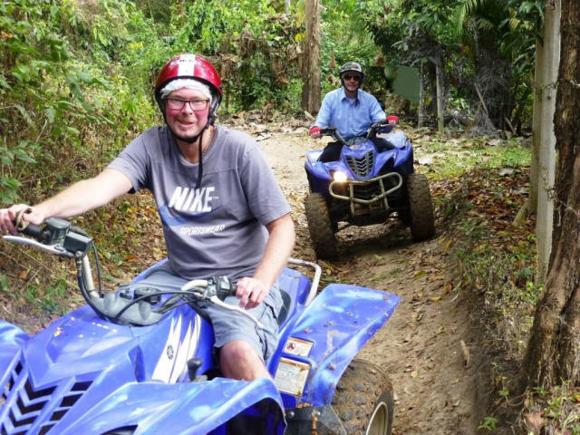 Thailand Stefan and Beat on Quad tour