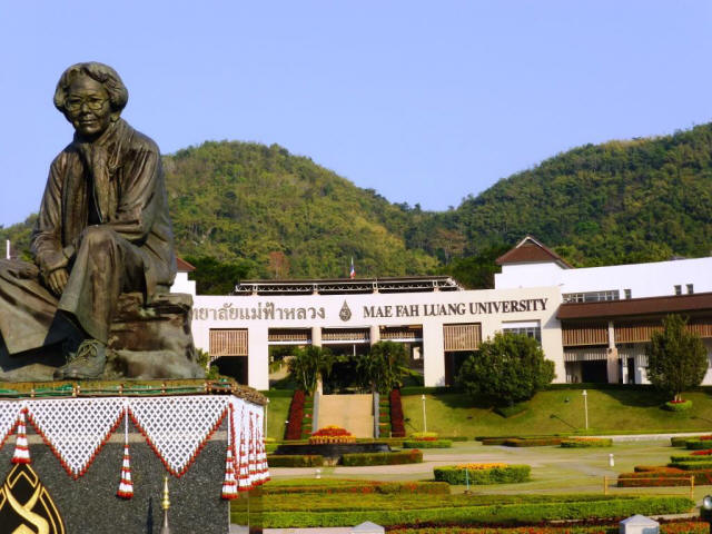 Chiang Rai university with statue in front