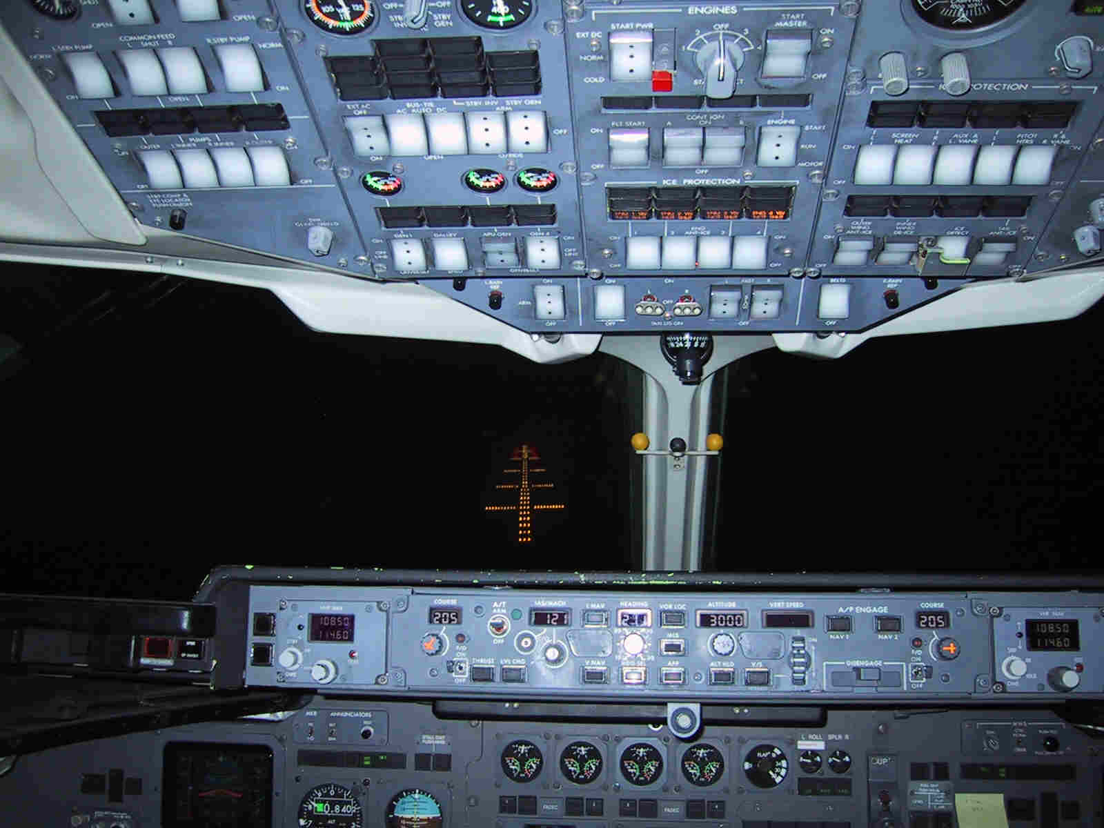 Cockpit View HB-IXW ESGG ILS 21