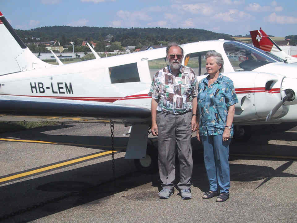 HB-LEM parents next to plane