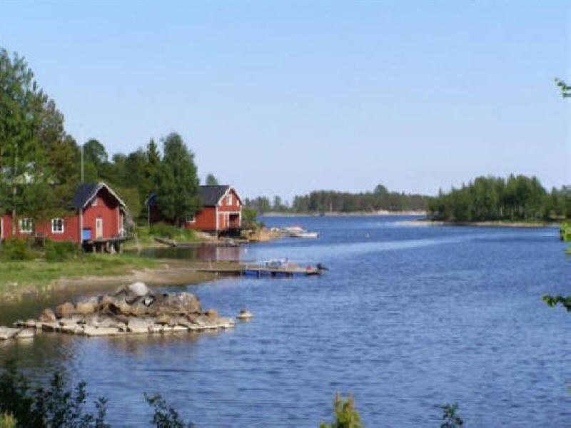 Stocka inner harbor with fishermens houses